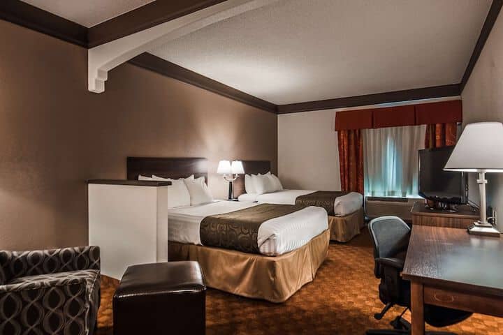 Room 3 of 16